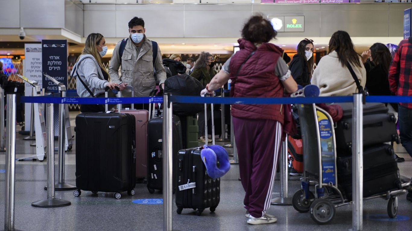CDC orders mask mandate for planes and public transportation