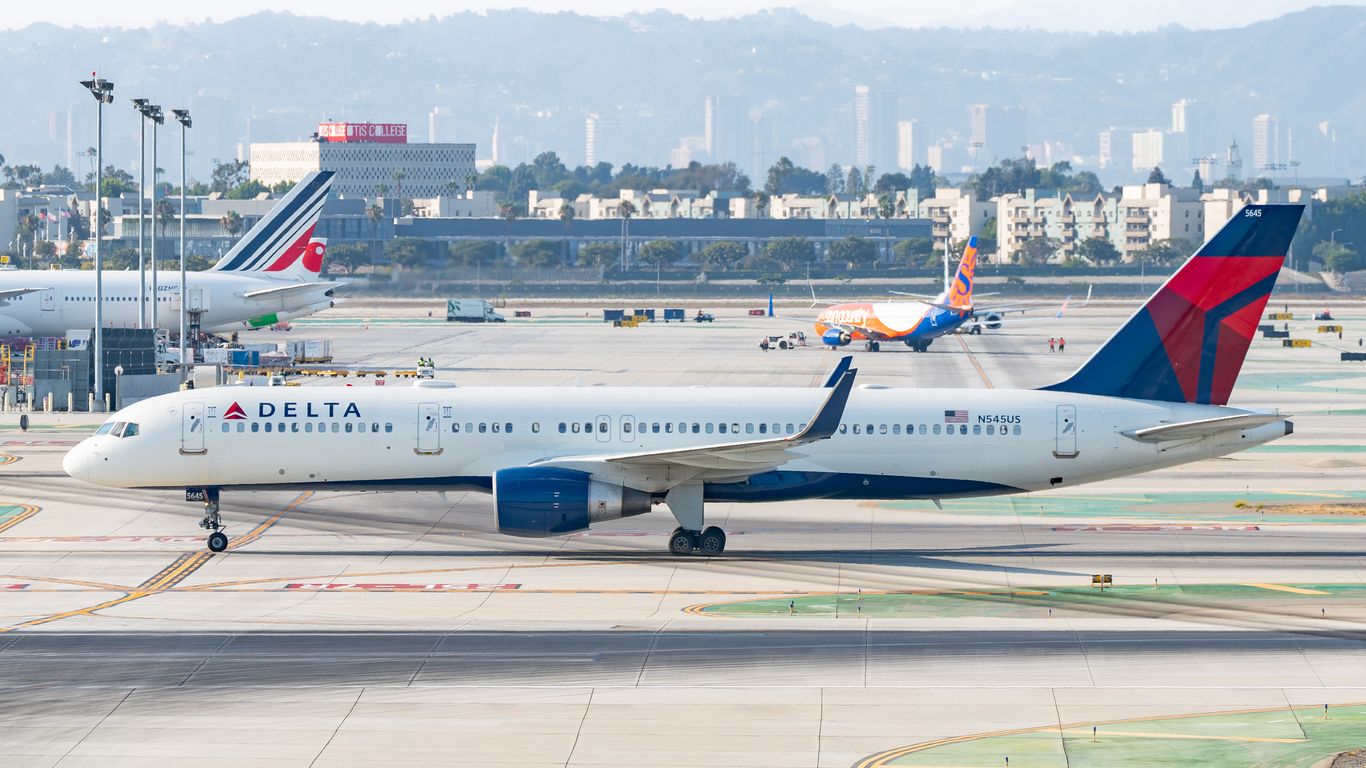 Delta Boeing 757 lost nose wheel just before takeoff, FAA says