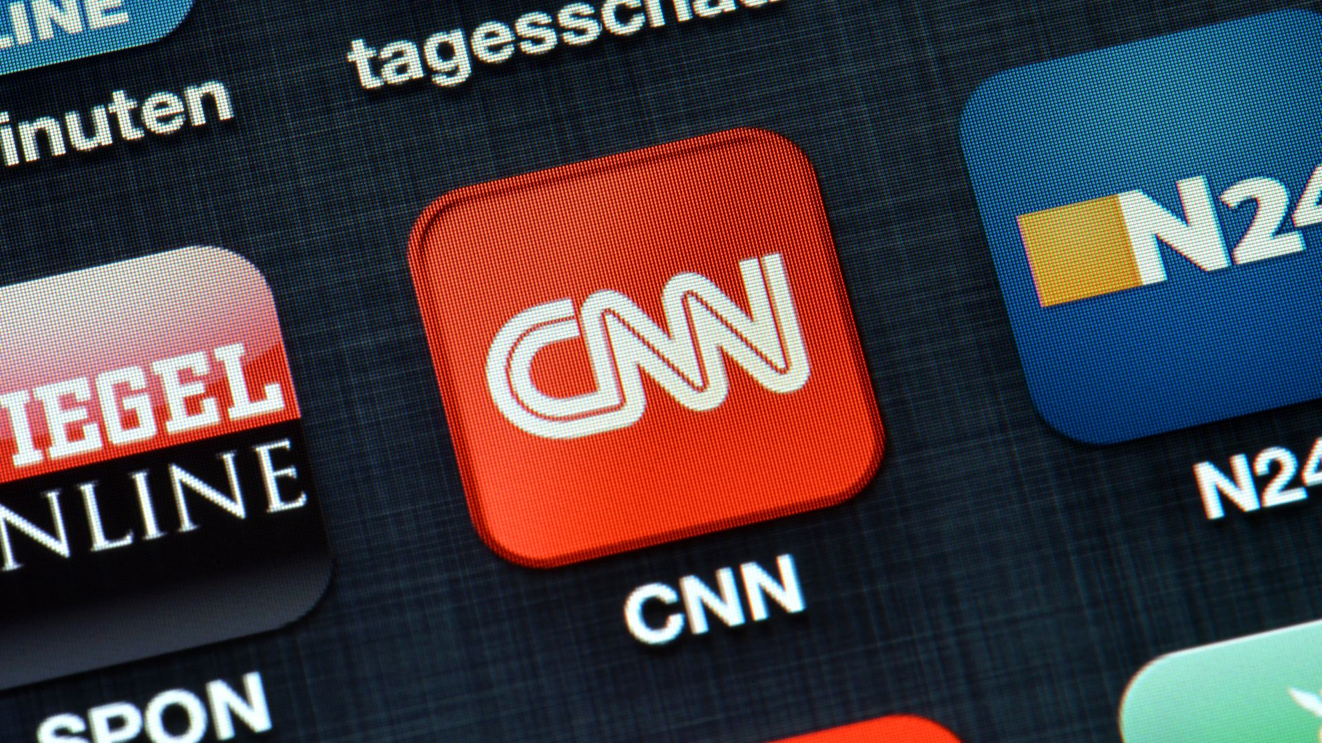 Report CNN set to lay off 50 digital staffers this week