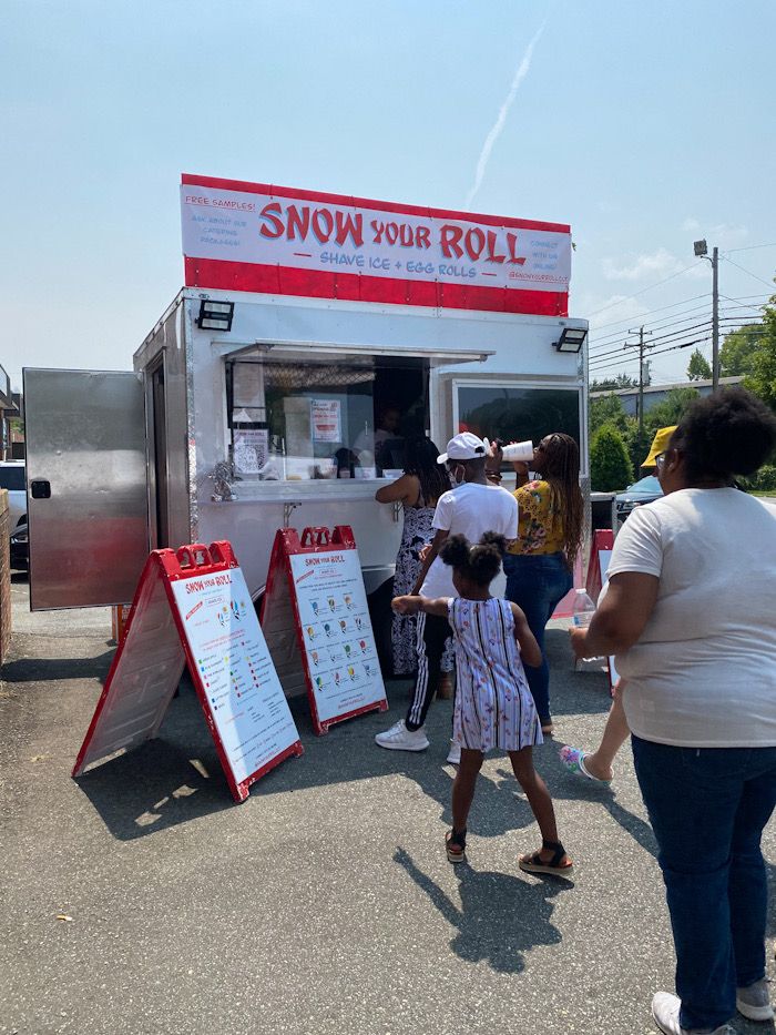 Snow Your Roll Food Truck