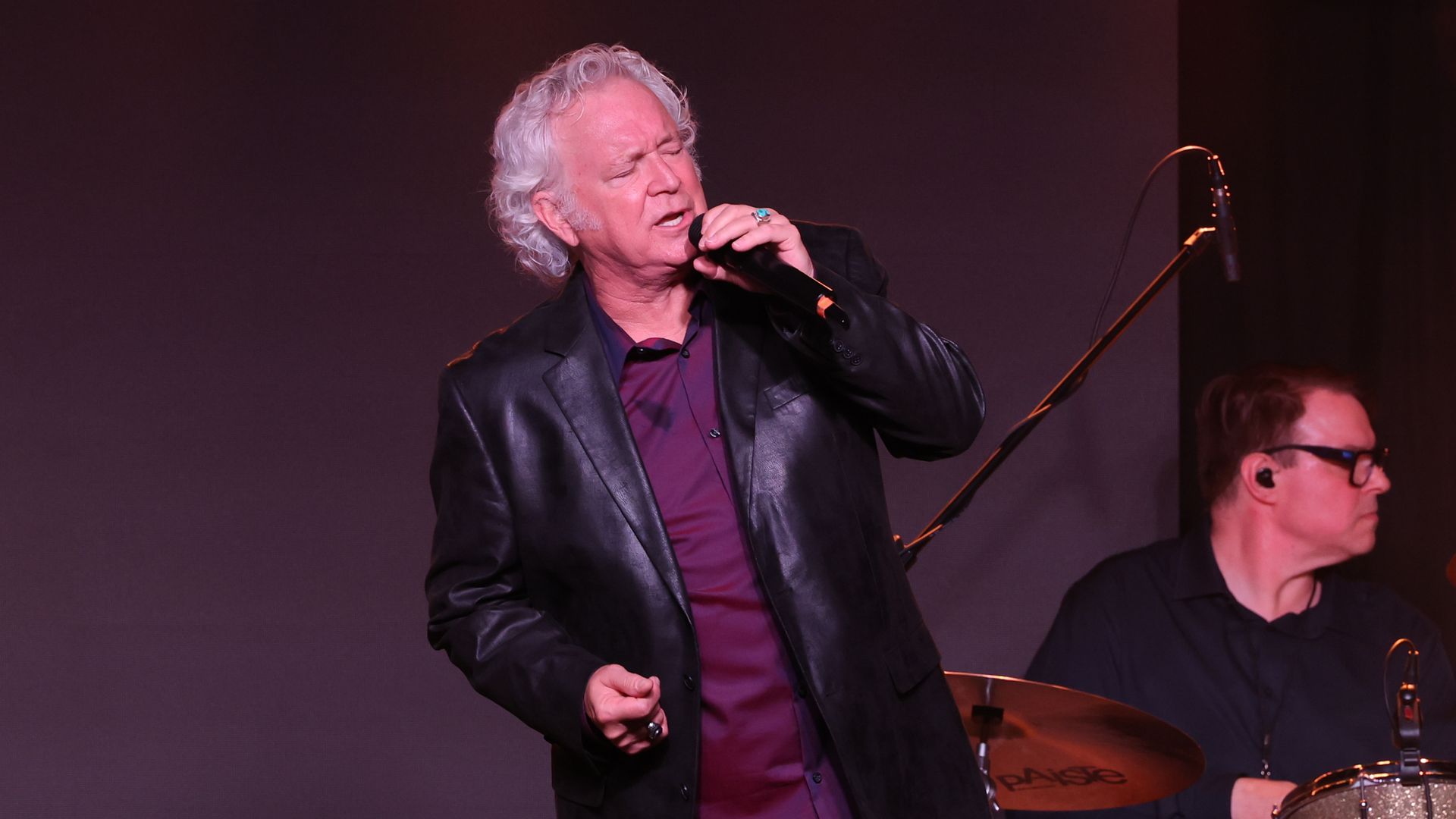 T. Graham Brown sings