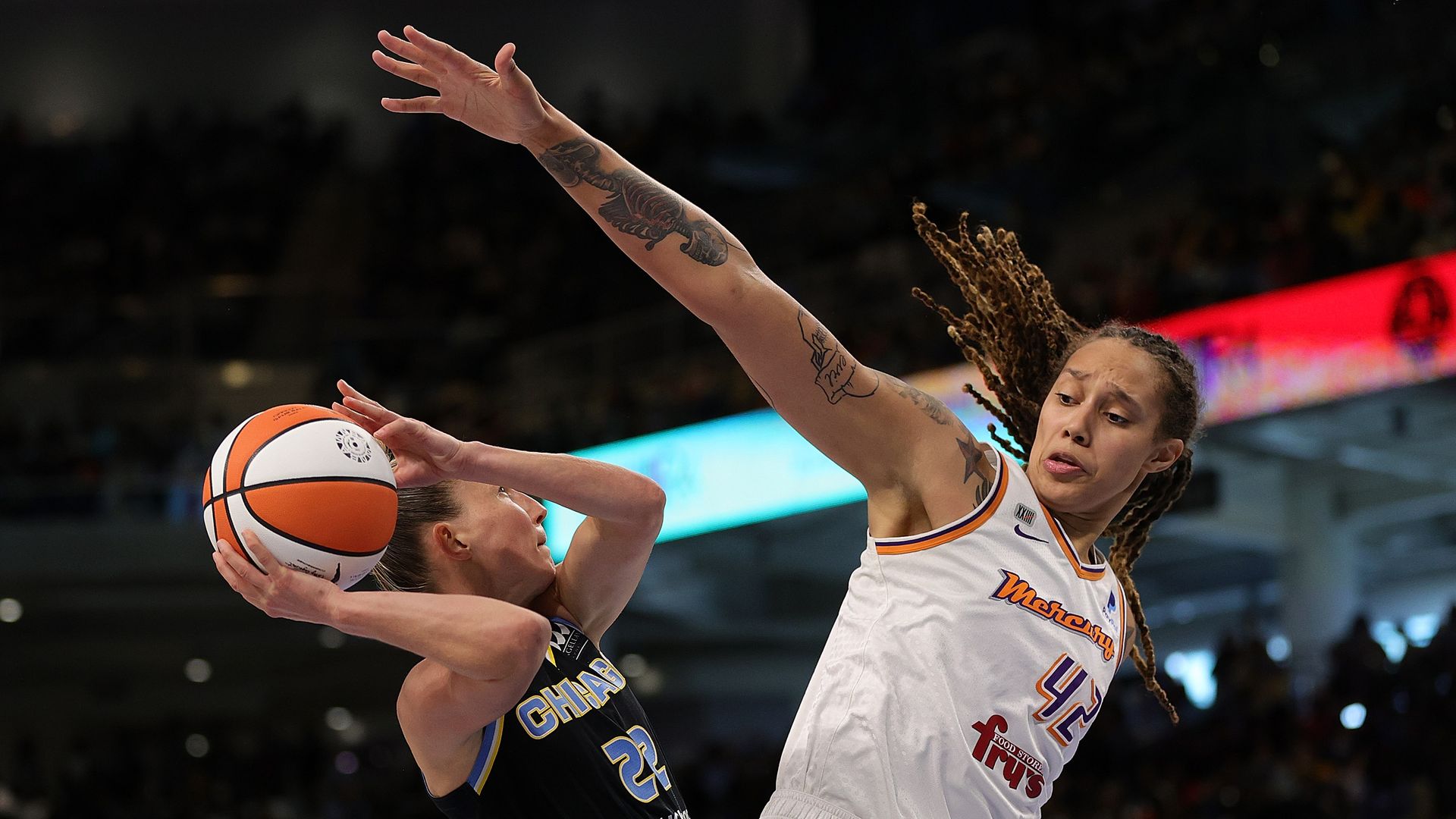 Brittney Griner and Courtney Vandersloot