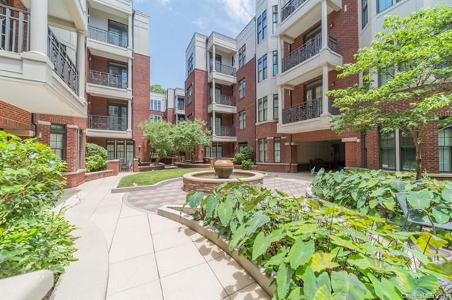 2810 Selwyn Ave #312