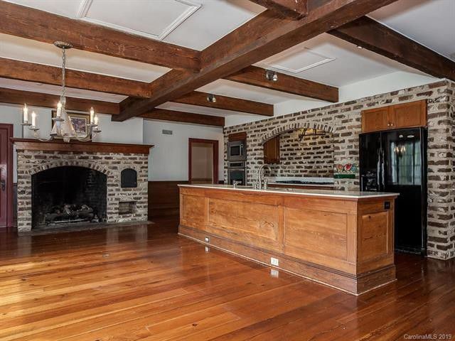 5921 Masters Court interior