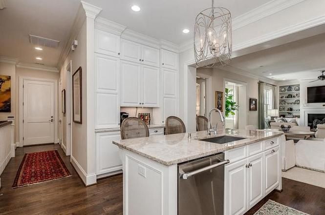 2623 Colton Dr kitchen