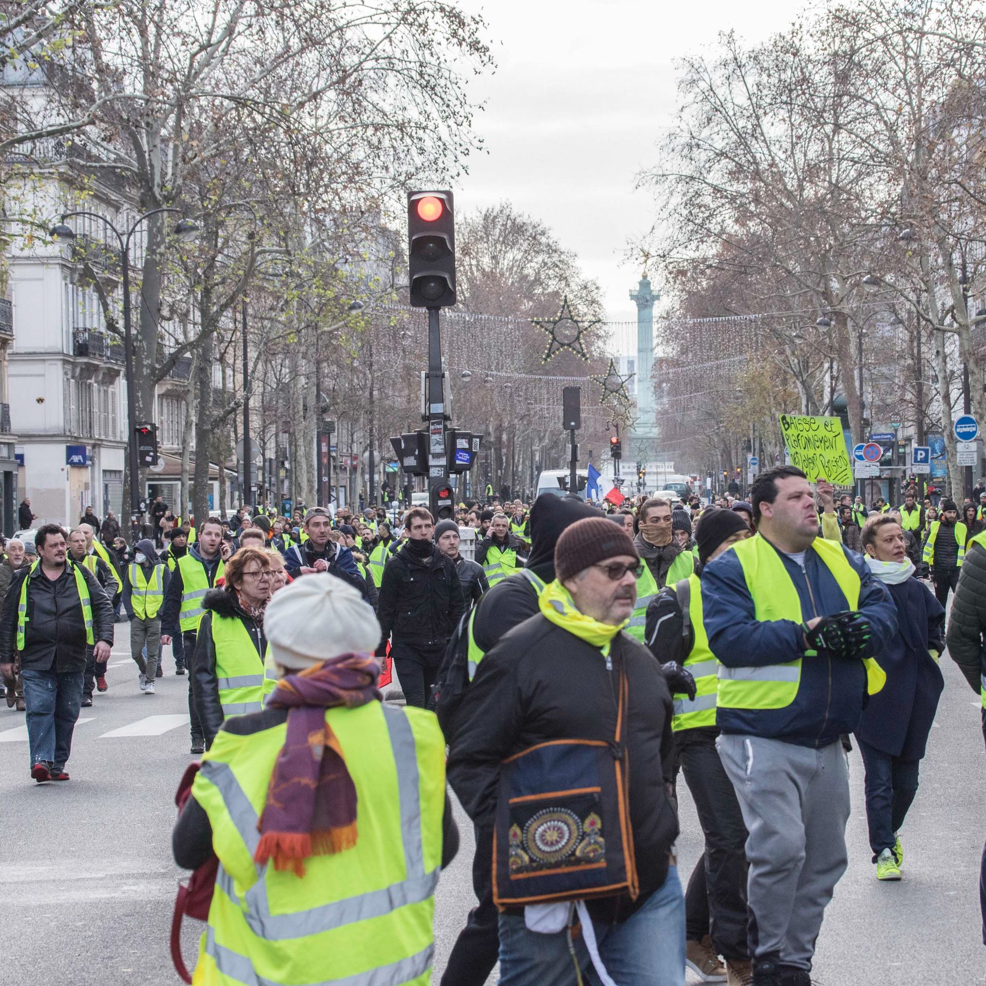 børste Dokument Watt Macron's national address aims to calm fury of Yellow Vest protests