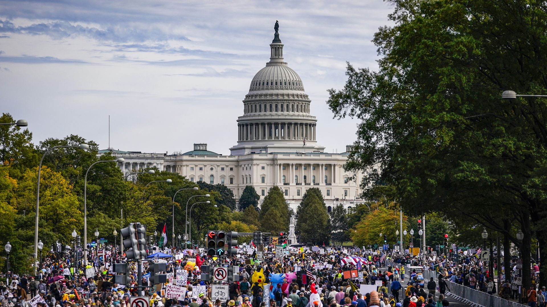 Protesters march in DC 