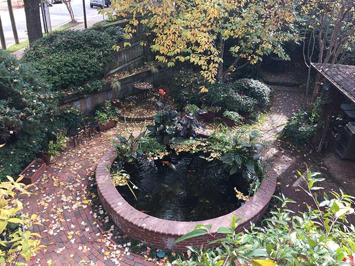 dilworth-billiards-courtyard