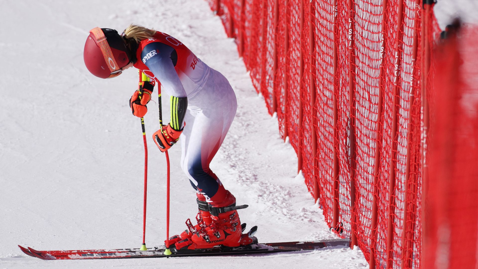 Mikaela Shiffrin of Team United States reacts after not finishing her run during the women's giant slalom. Photo: Adam Pretty/Getty Images