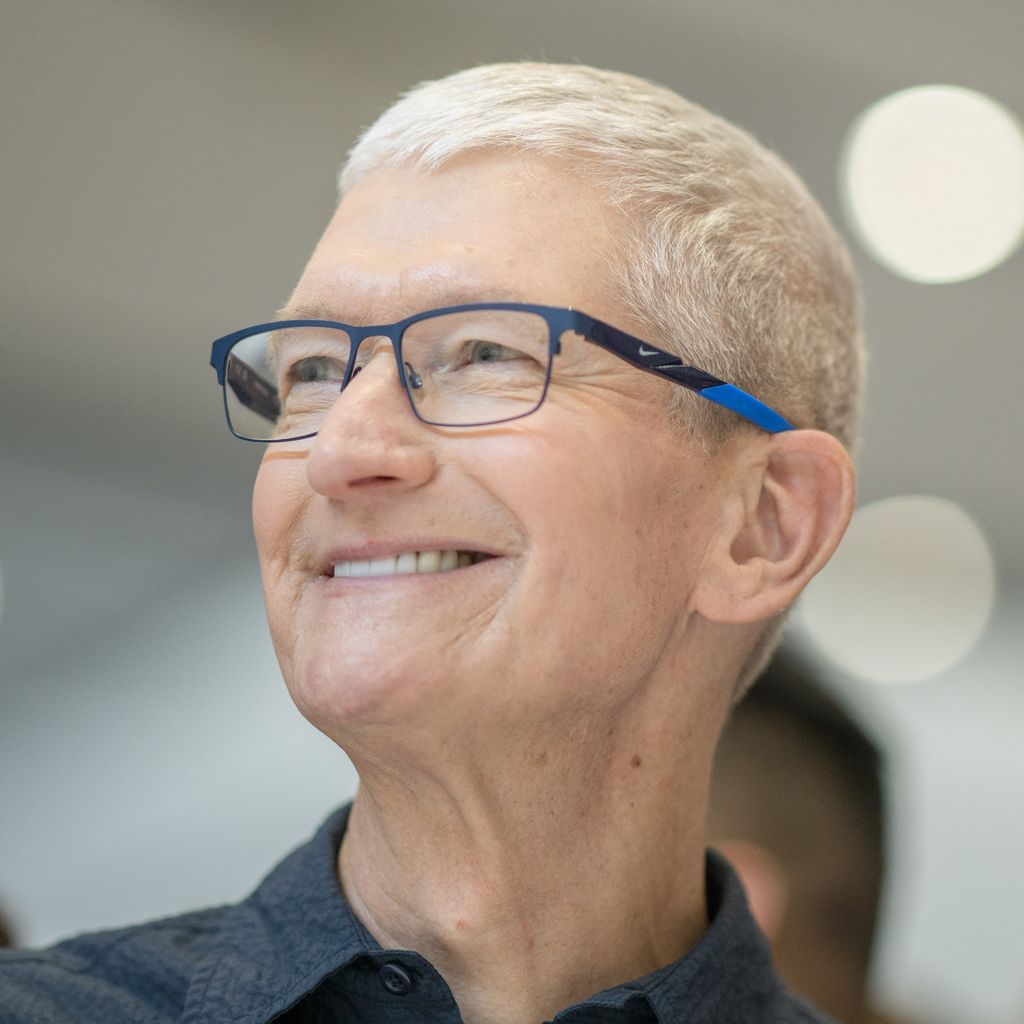 🔴 "Apple prevede crescita del fatturato e margini solidi nel trimestre di giugno, ma avverte su costi imprevisti"