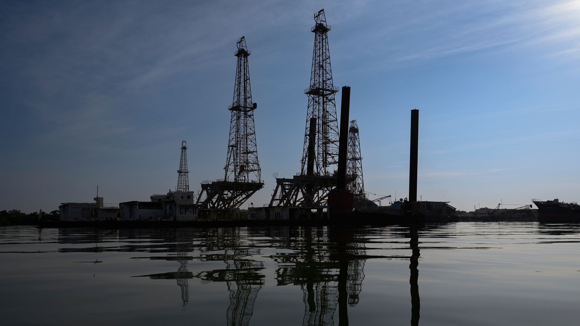 Venezuela oil refinery