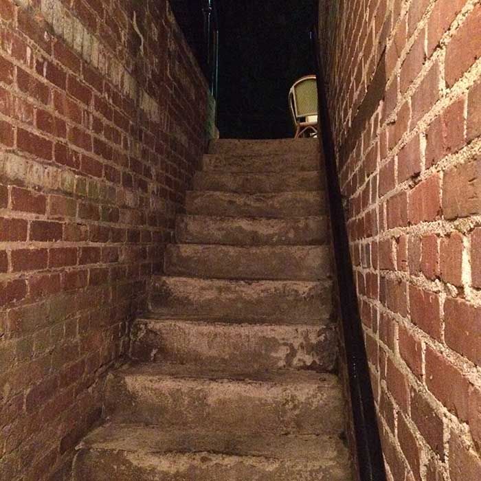 Kindred-Stairwell-to-Chef's-Table