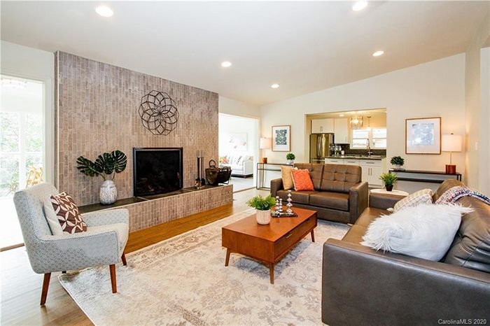 1219 Rama Rd living room