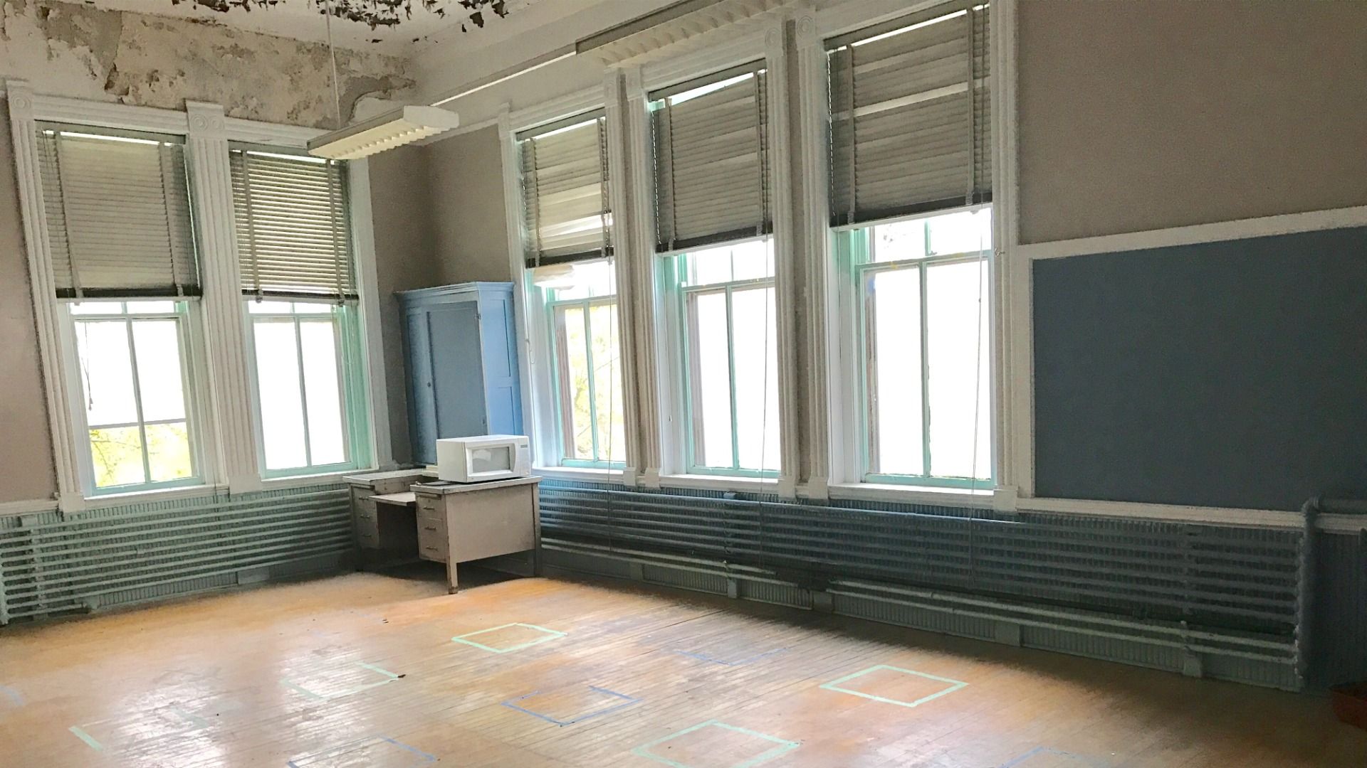 A photo inside the Grant school.