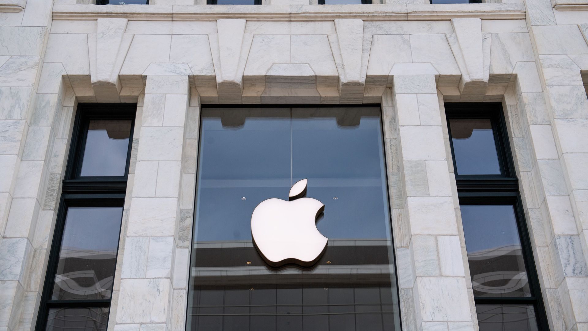 Apple store logo.