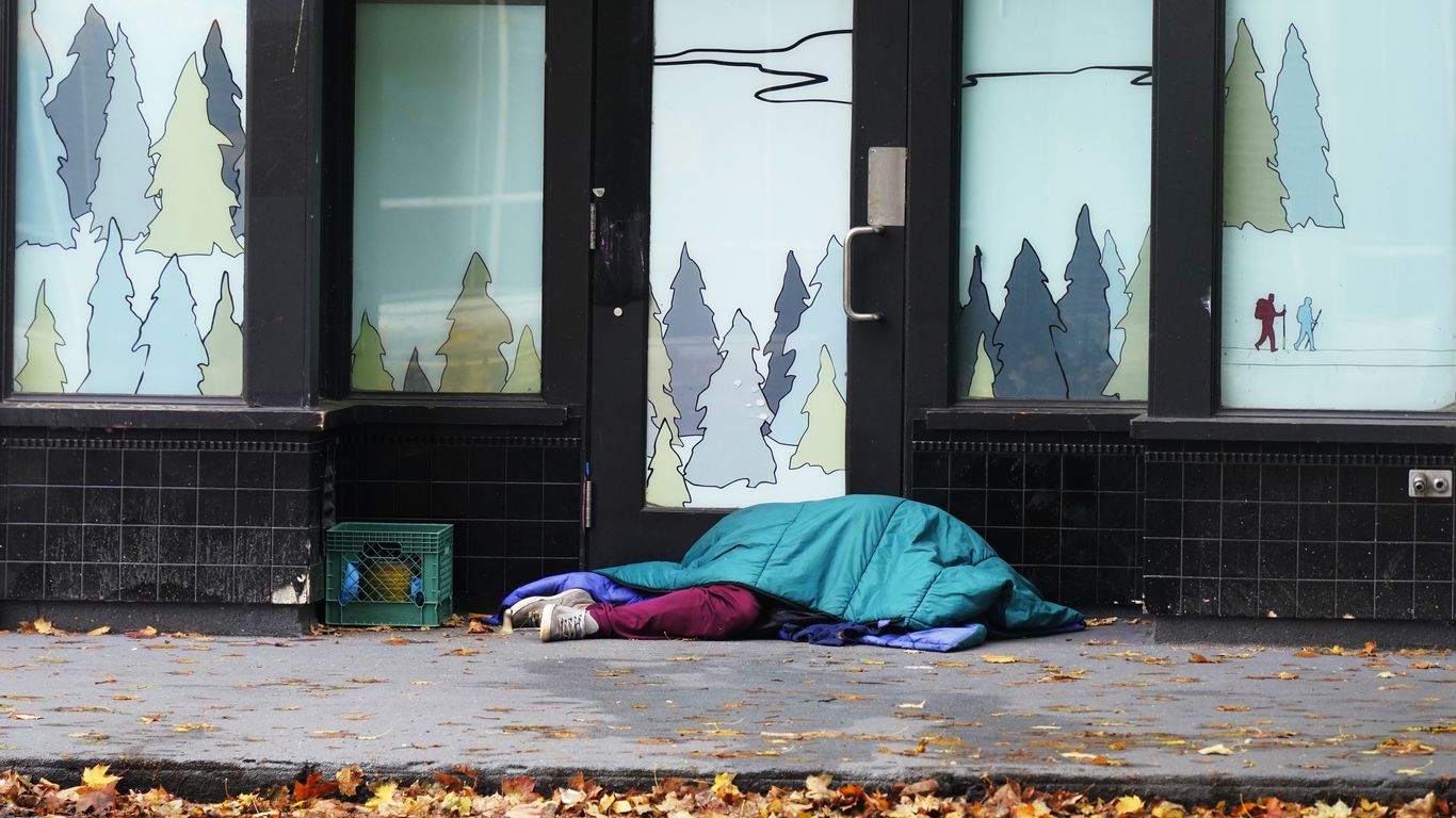 Portland area to lose more than 1,000 shelter beds