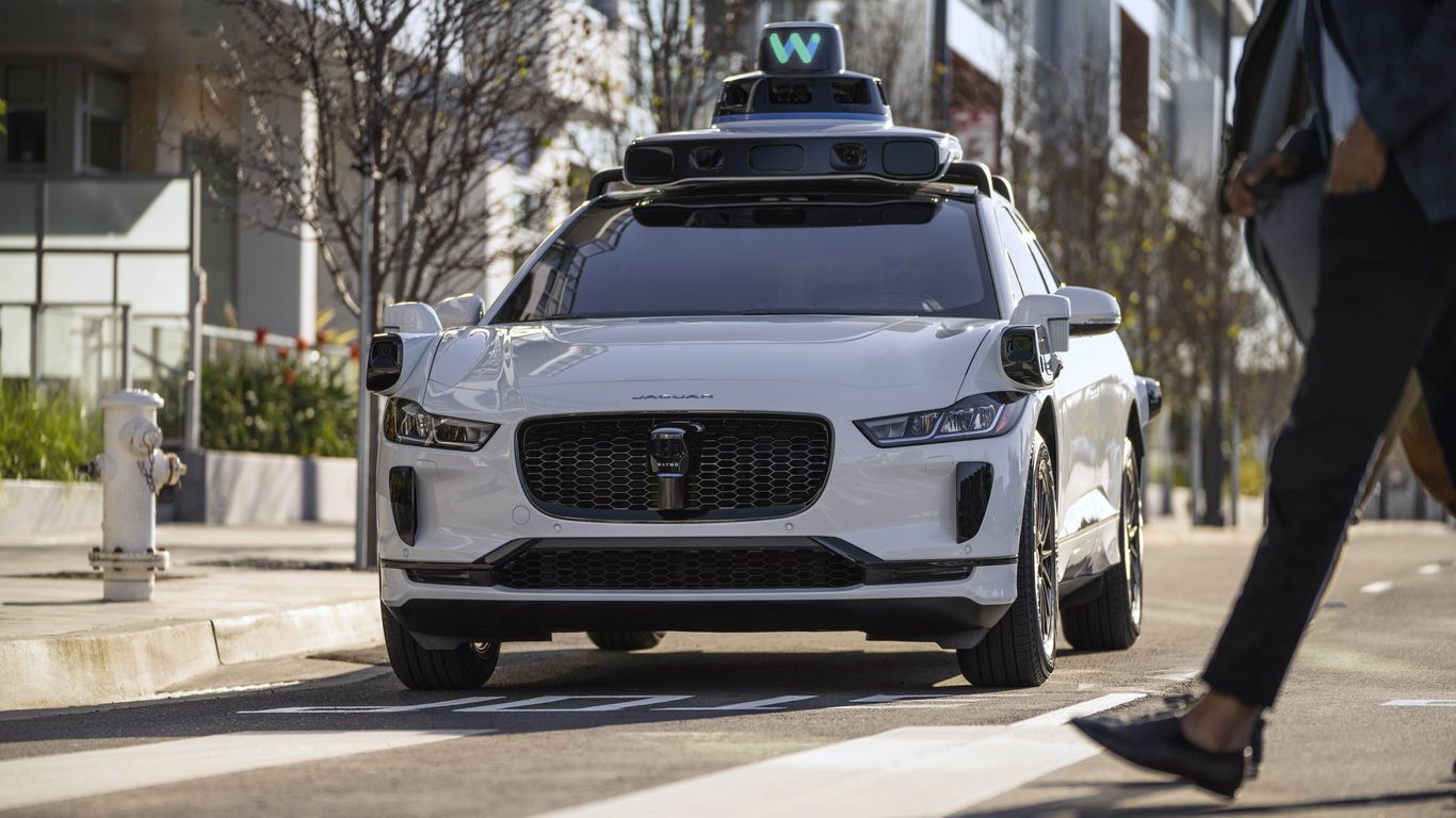 Phoenix Waymo riders get a VIP tier