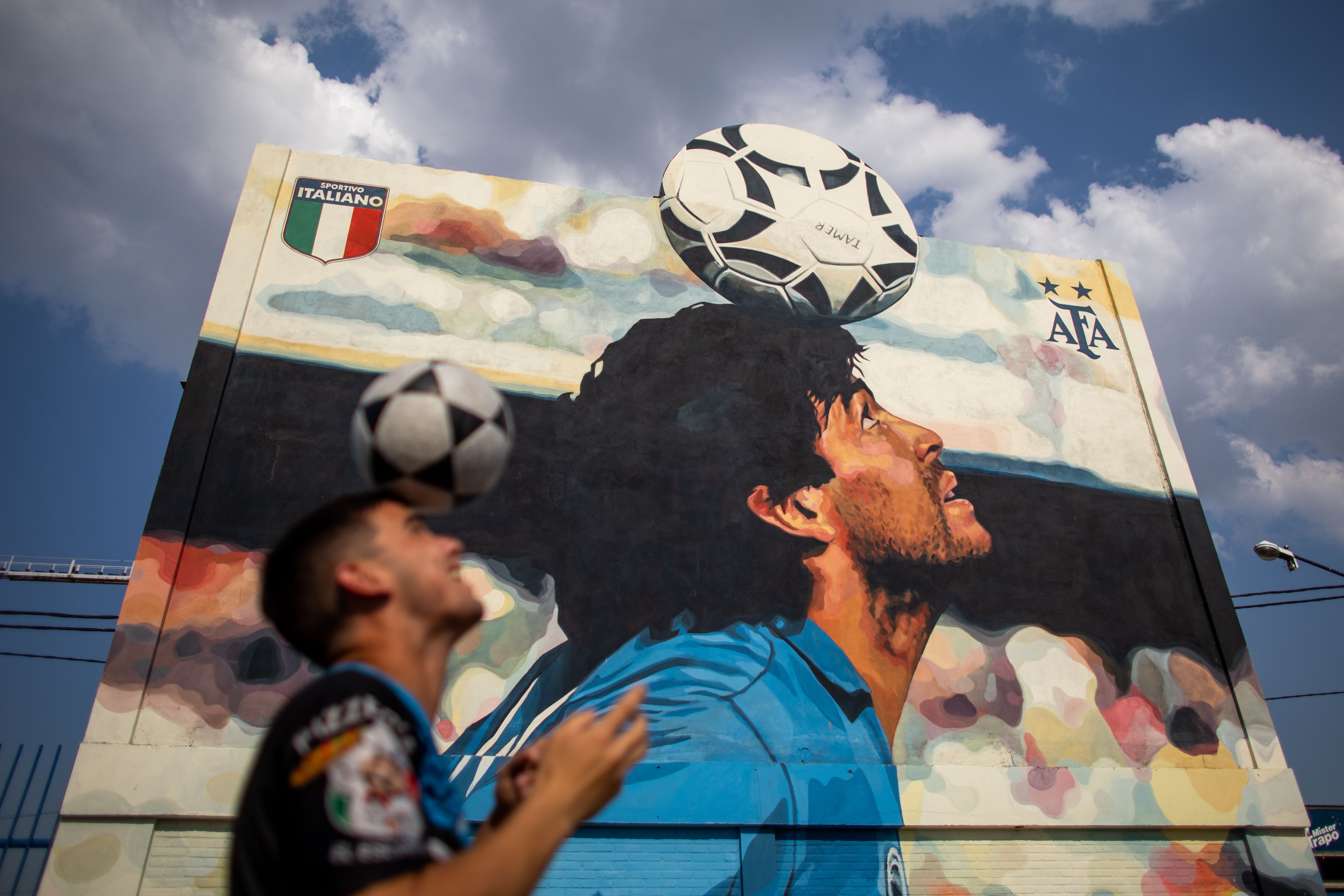 Maradona mural