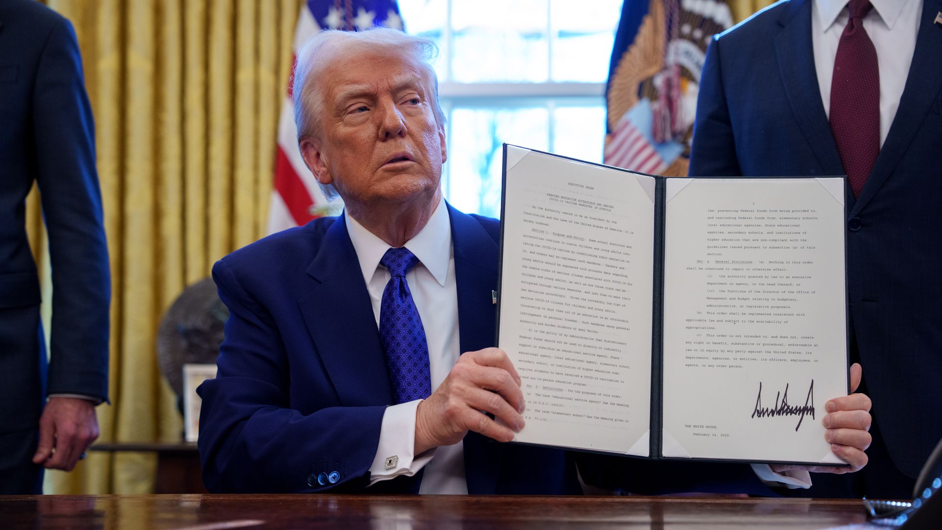 Trump COVID vaccine mandate order