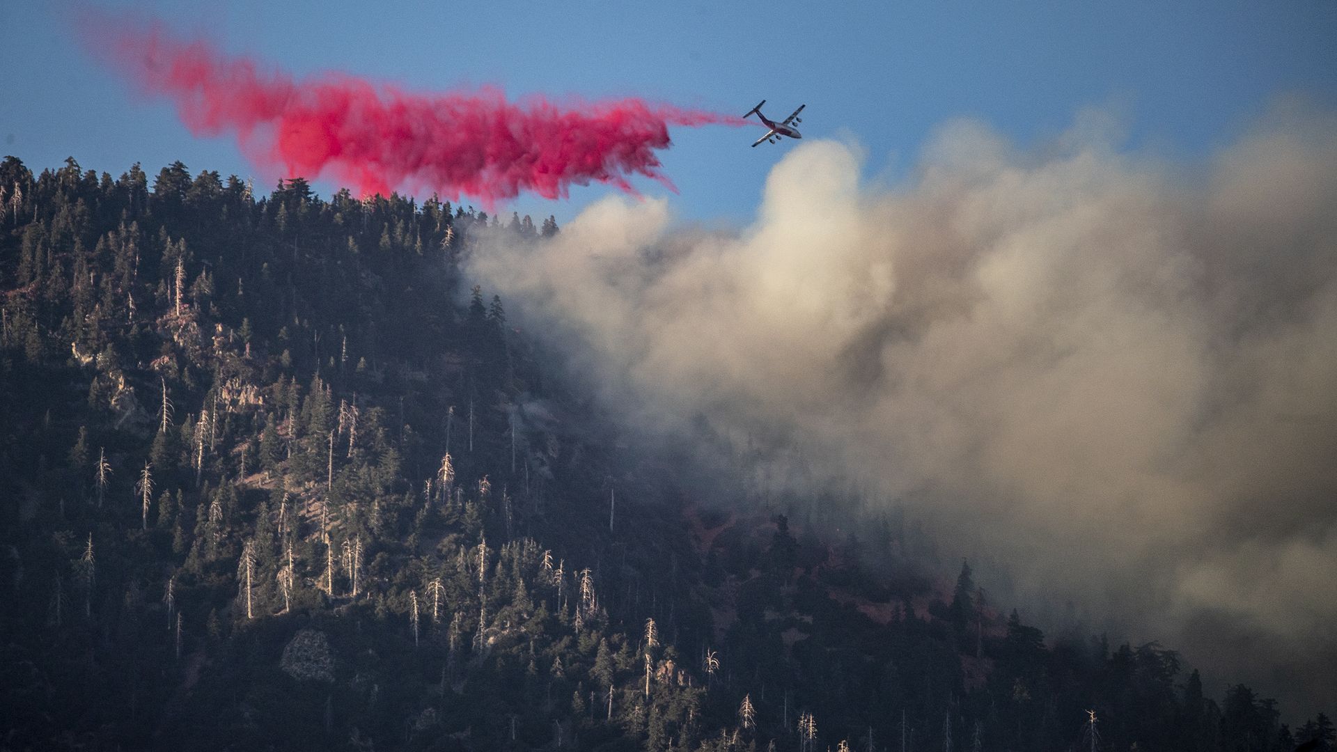 The Apple Fire continues to burn thousands of acres North of Banning