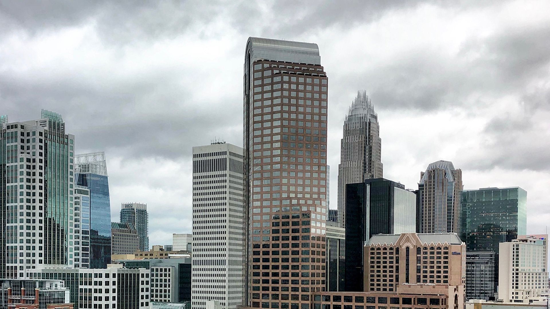gloomy-skyline-clouds