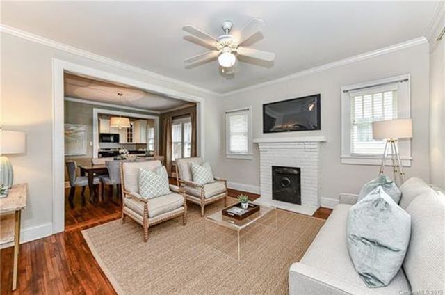 1204 Clement Ave. living room