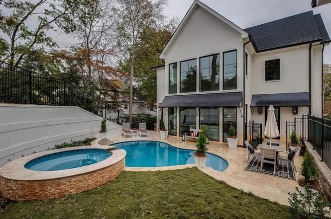 1416 Scotland Ave back