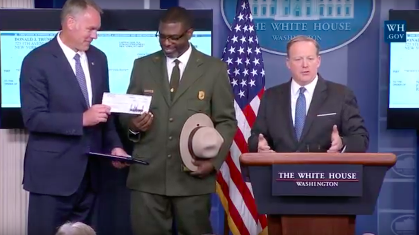 Trump to donate salary to National Park Service