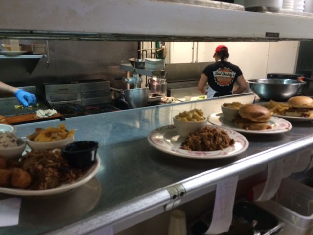 midwood smokehouse kitchen