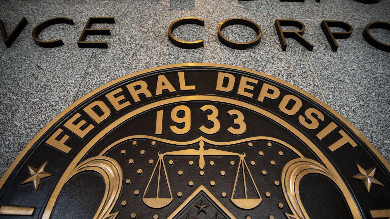 How does the fdic work