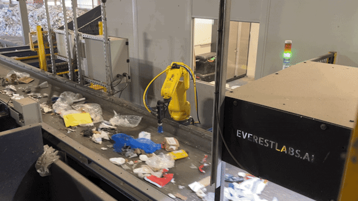 robot arm on assembly line 