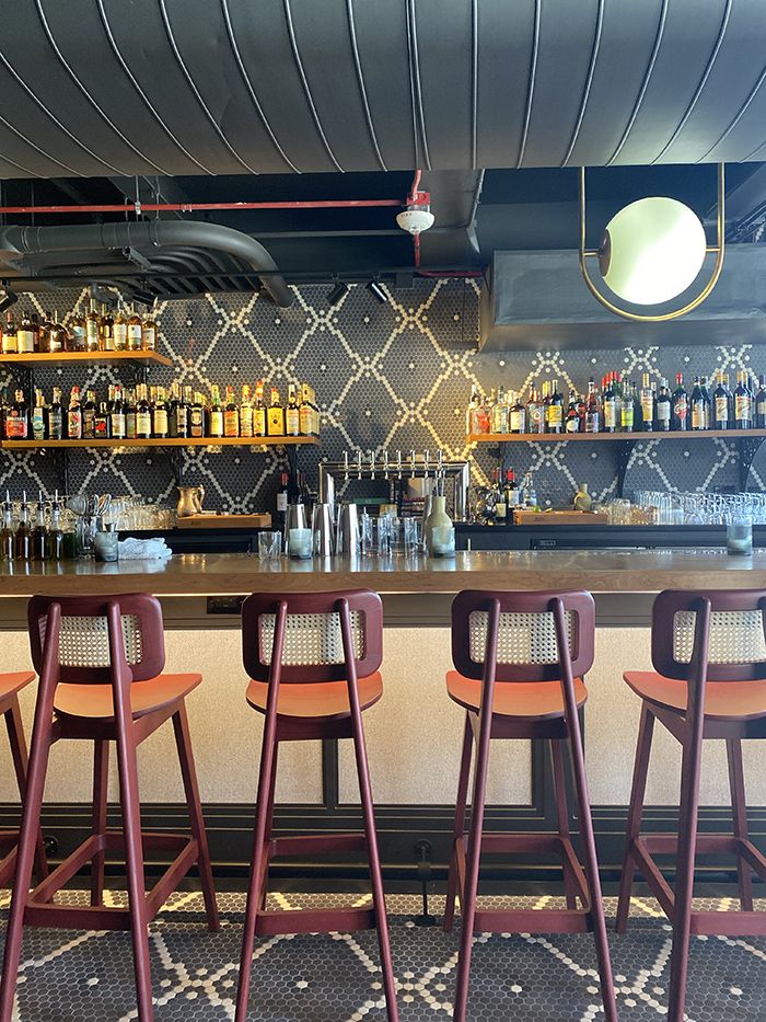 billysunday-nowopen-bar