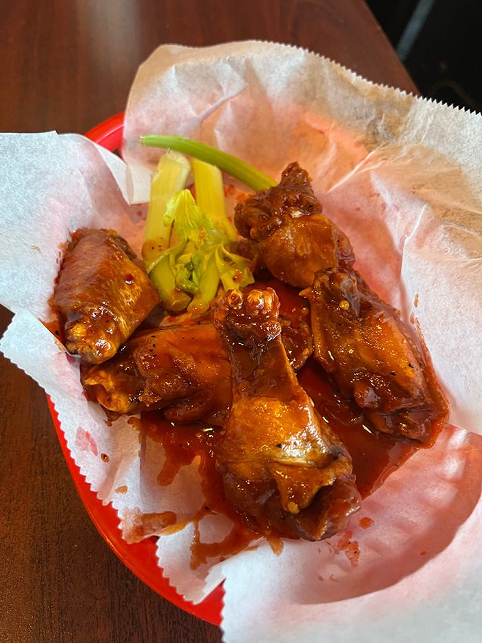 wings-at-dd-peckers-pineville