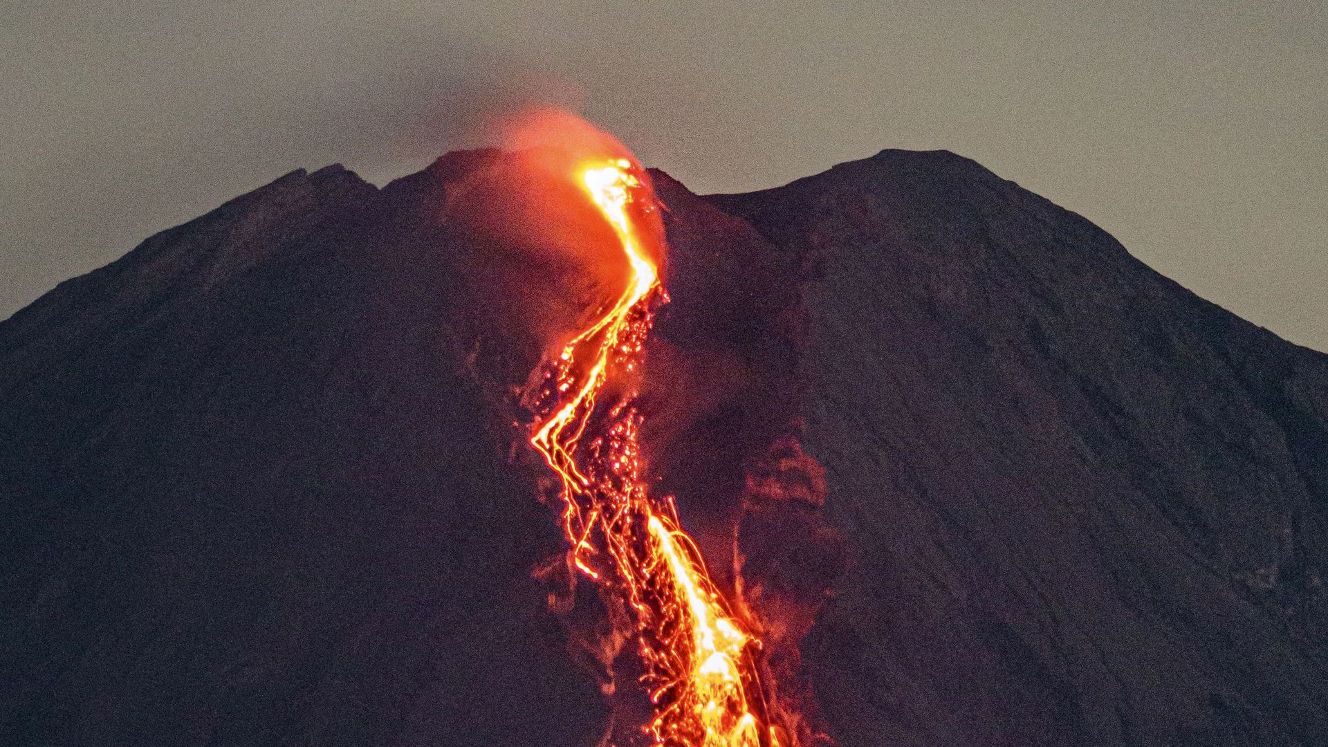 unbiased news source  volcano eruption kills 1, injures dozens 