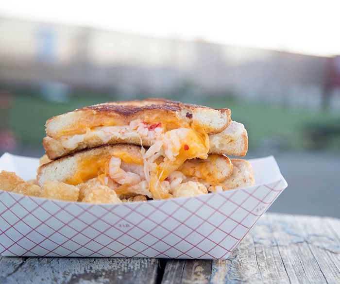 lobster-grilled-cheese-cousins-maine-lobster-charlotte