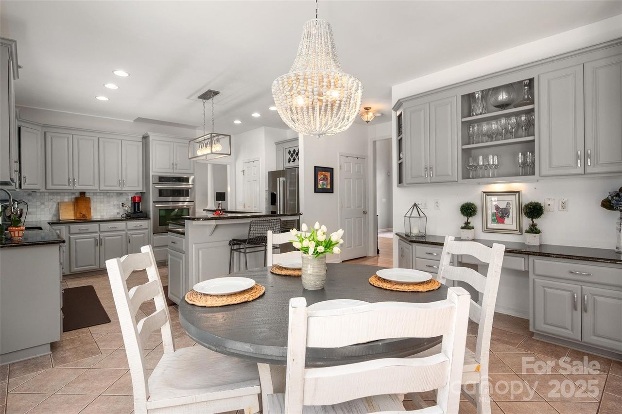 houses for sale with a pool in charlotte