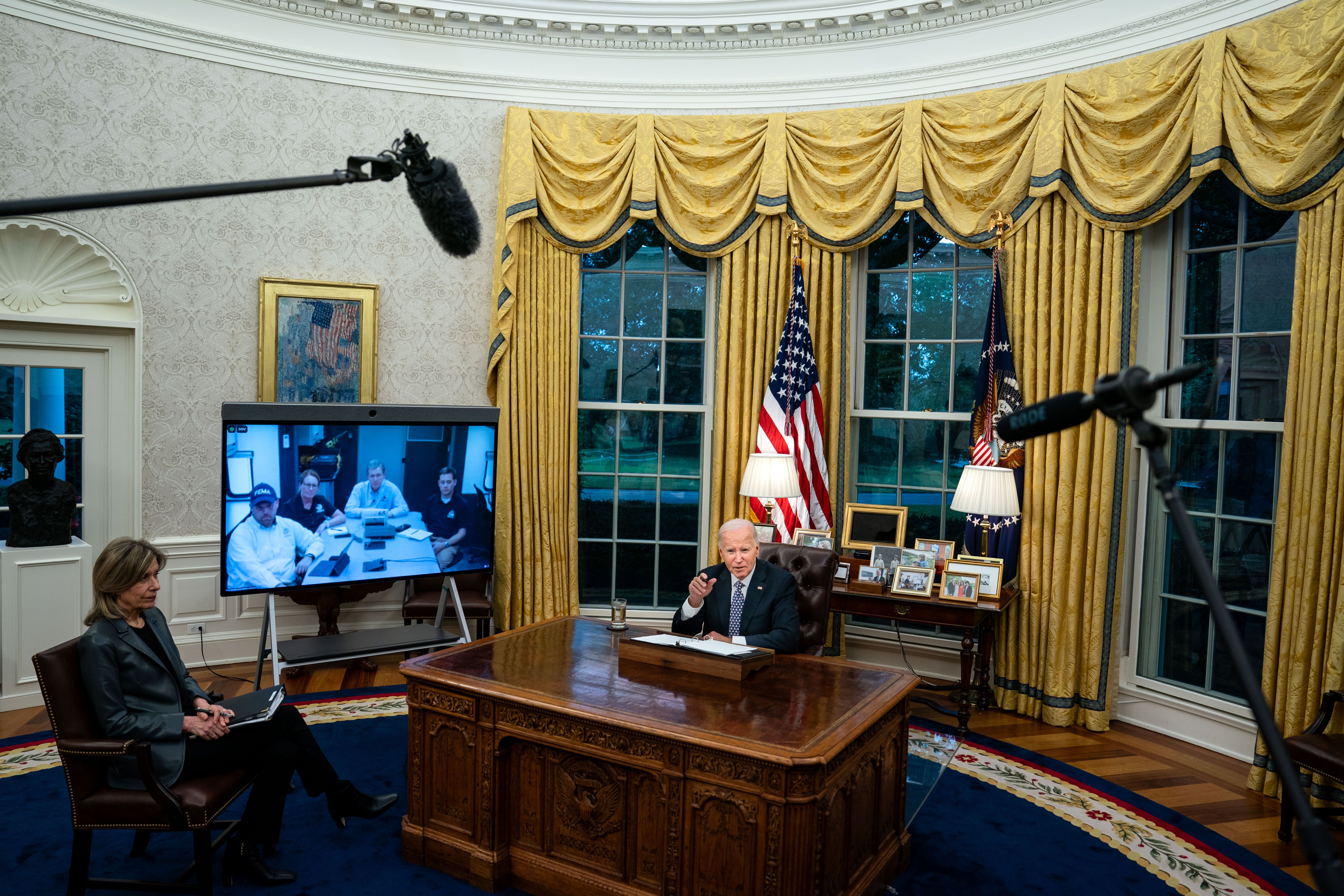 President Joe Biden speaks after meeting with North Carolina Governor Roy Cooper, FEMA Administrator Deanne Criswell, and Homeland Security Advisor Liz Sherwood-Randall on the ongoing response to the aftermath of Hurricane Helene in the Oval Office of the White House on September 30, 2024 in Washin