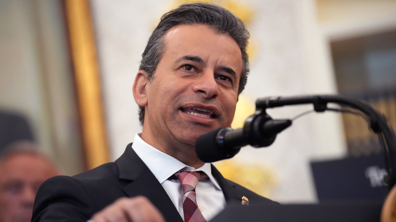 FDA cliffhanger: Will Marty Makary stay or go?