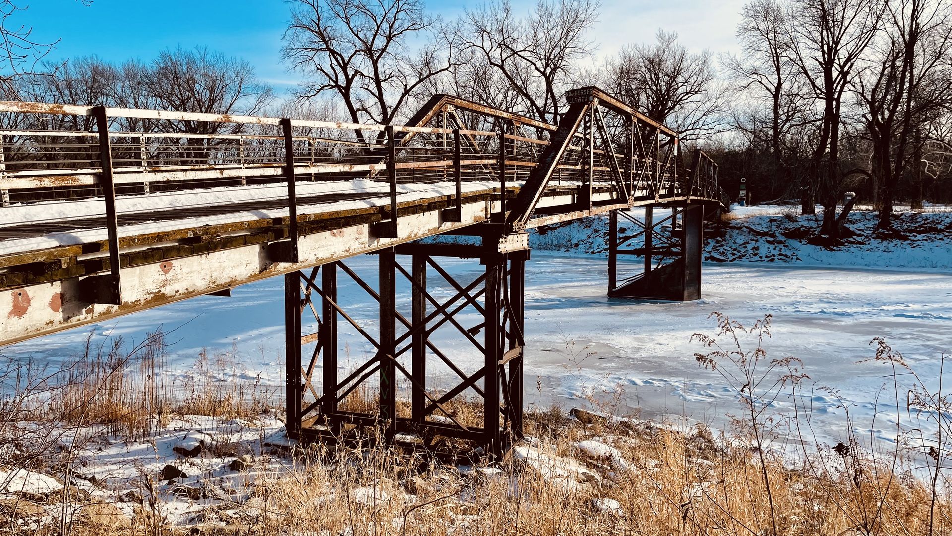 A photo of a bridge in Des Moines' Water Works Park.