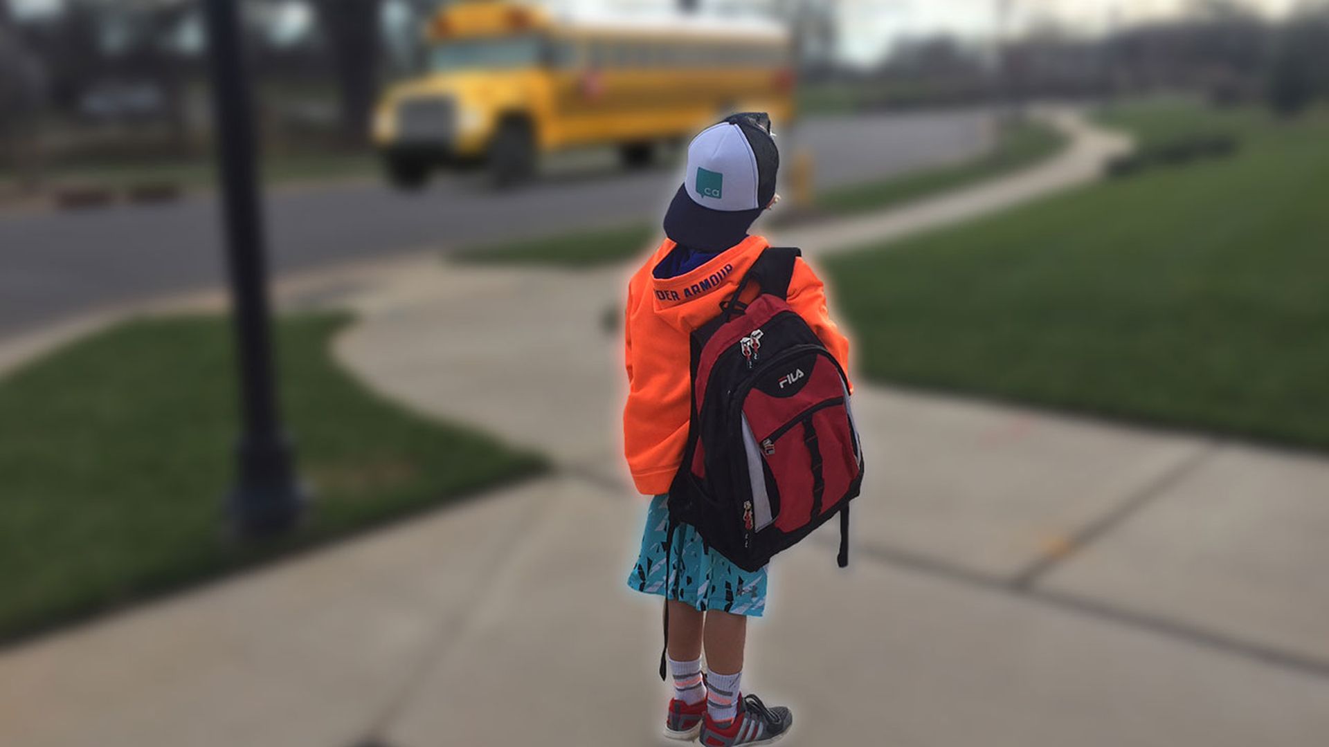 kid-waiting-for-bus