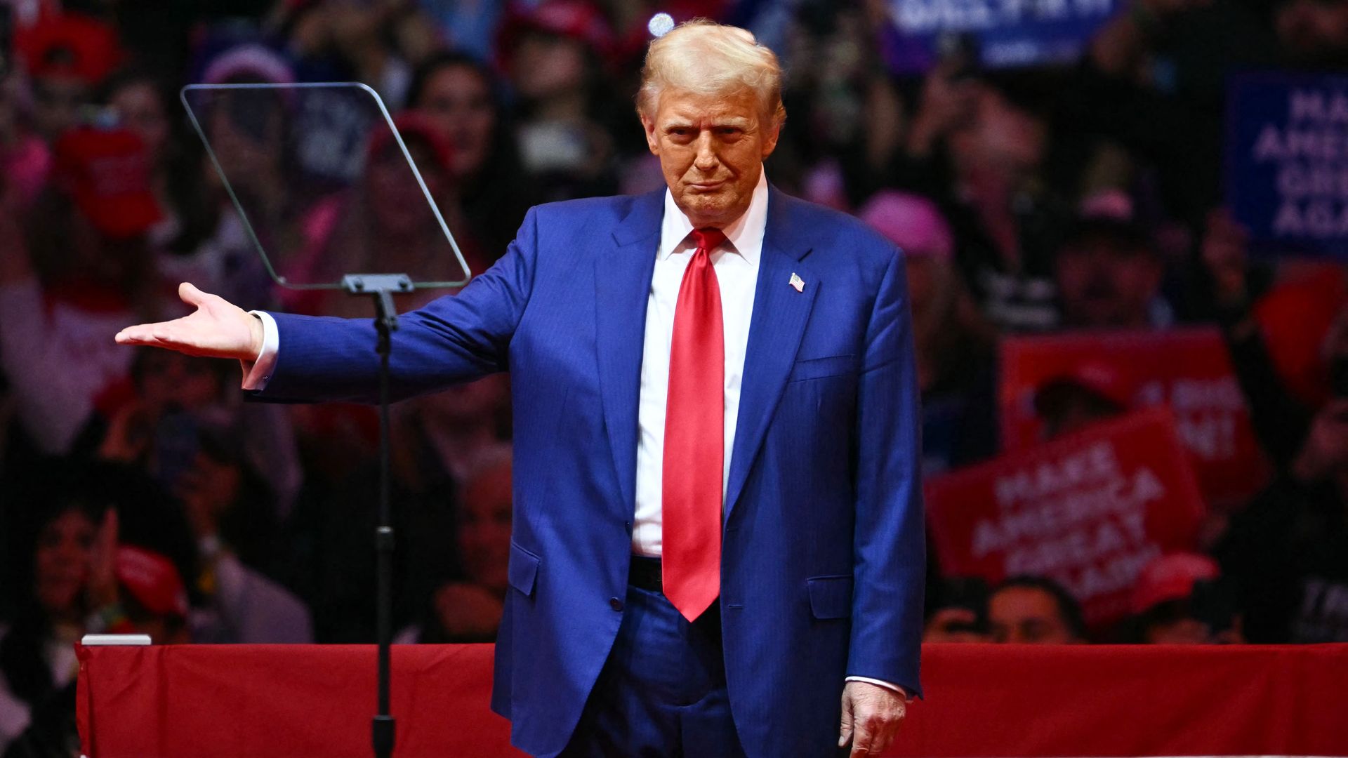 Trump campaign divided and chaotic, The Atlantic reports