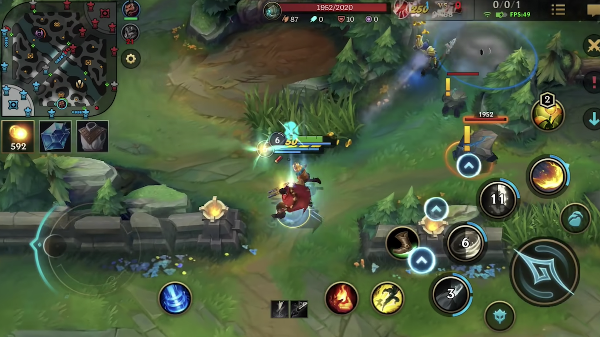 Overhead video game screenshot of a battlefield of warriors