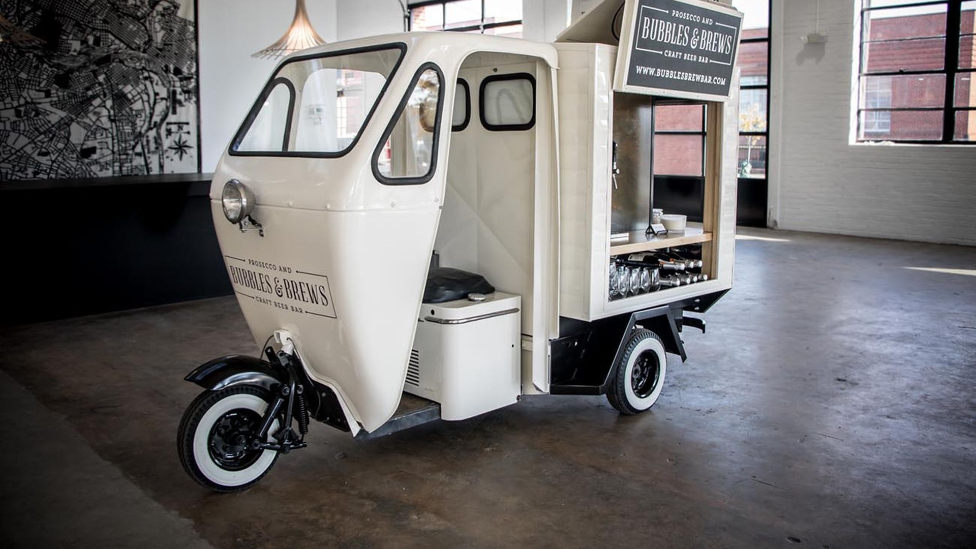 Bubble and Brews mobile bar header