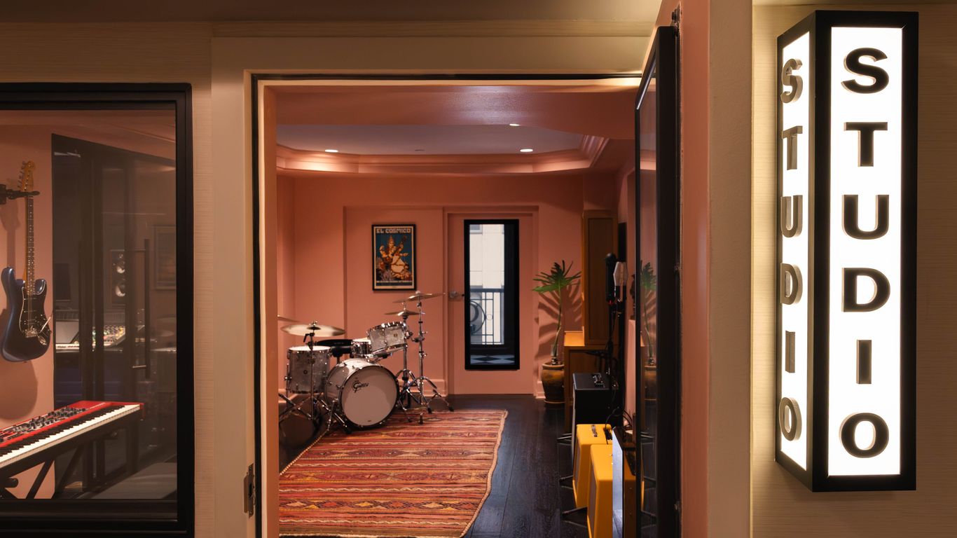 Gunter Studio opens in downtown San Antonio