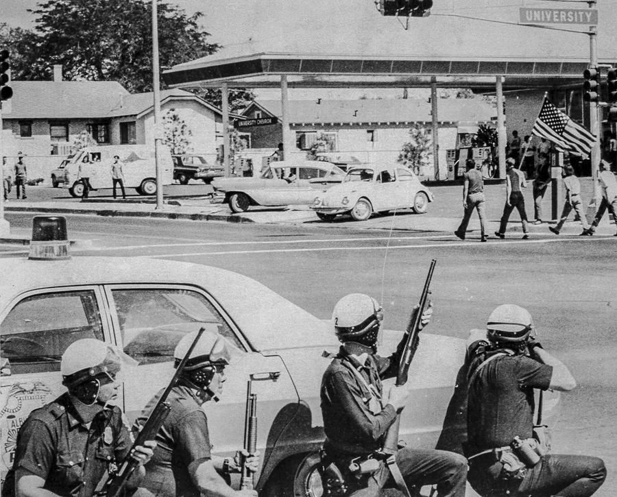 Police clashing with Mexican American demonstrators in Albuquerque, 1971.