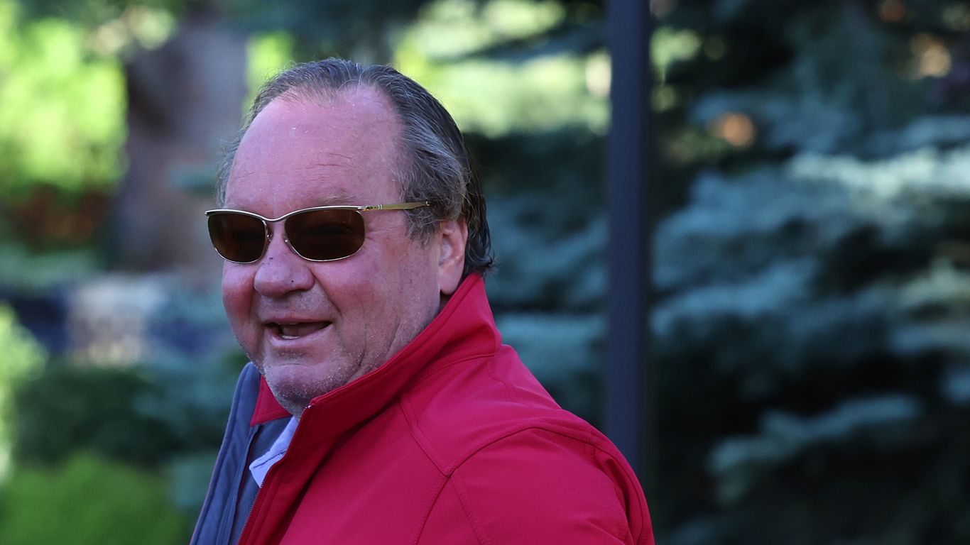 Bob Bakish steps down as Paramount CEO