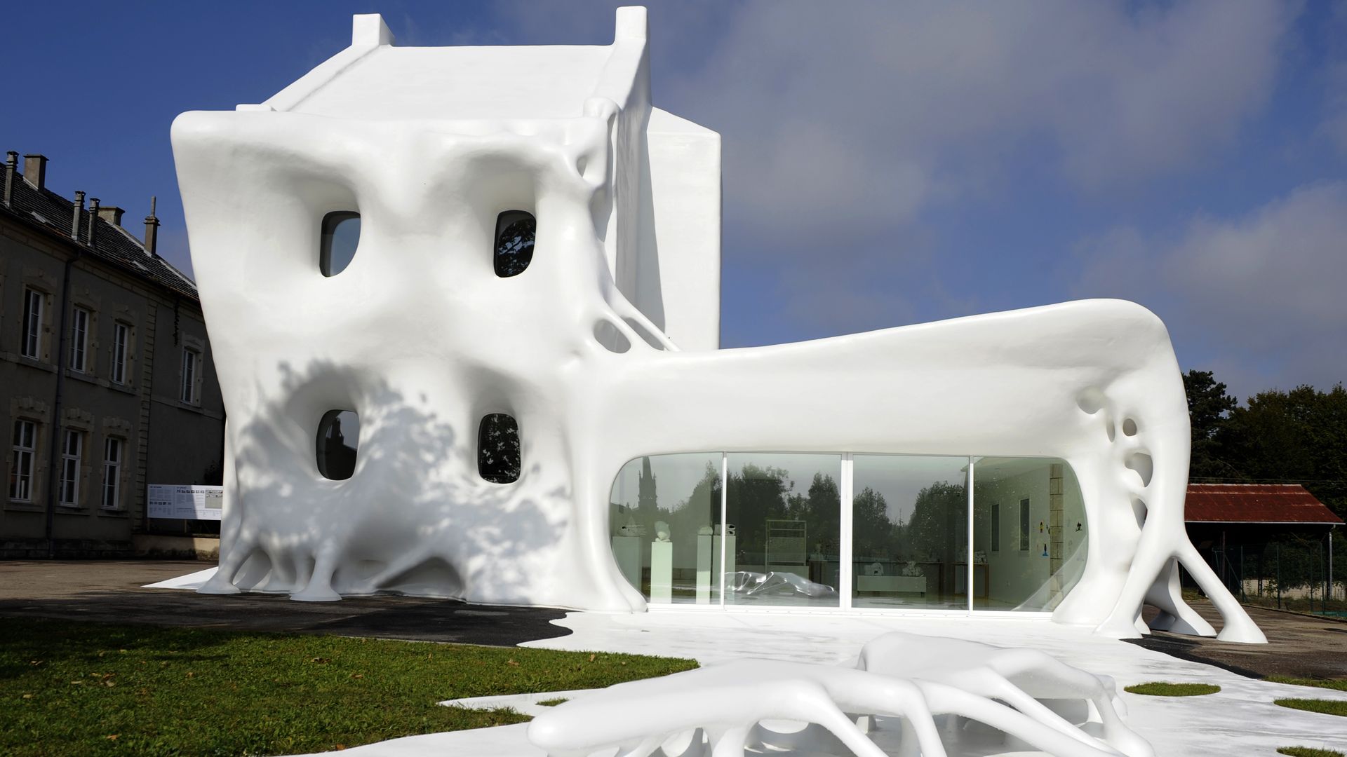 Gue(ho)st House