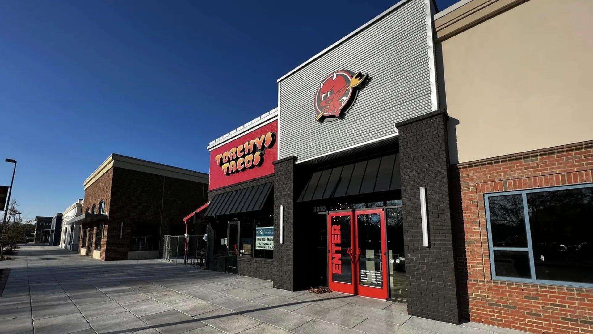 the outside of Torchy's Tacos in Carytown 