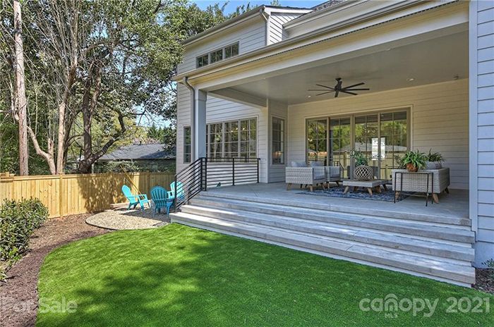 510 Poindexter Dr back