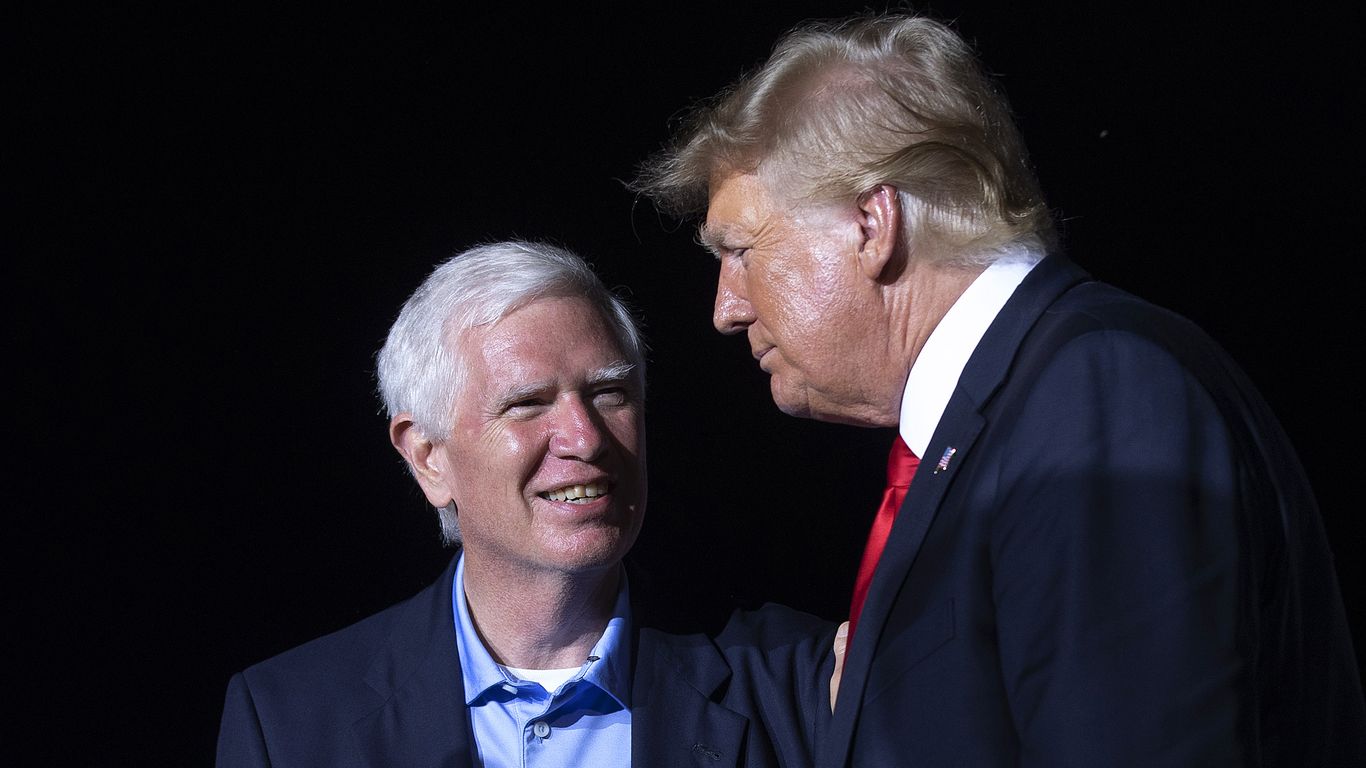 Trump un-endorses Mo Brooks in Alabama Senate race